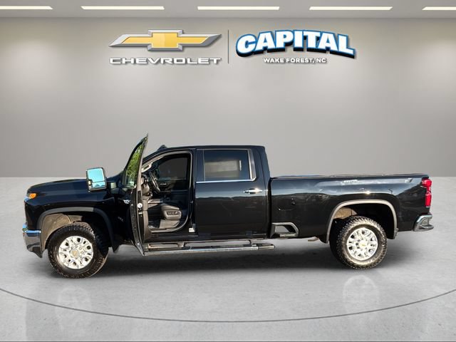 Used 2022 Chevrolet Silverado 2500 LTZ w/ LTZ Convenience Package AWD/4WD image 10