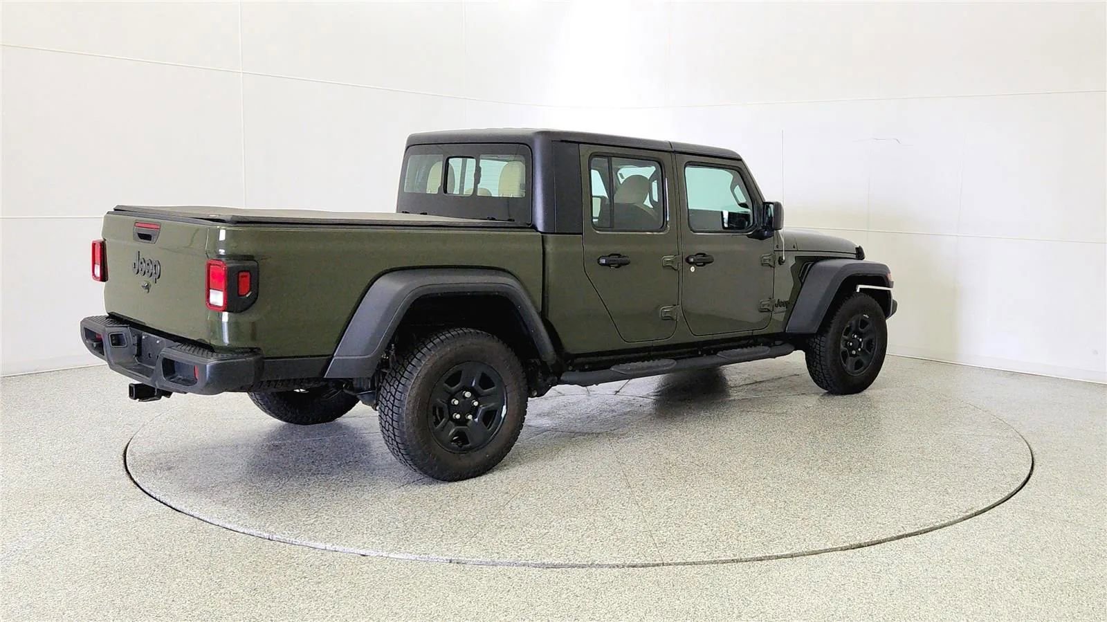 Used 2022 Jeep Gladiator Sport w/ Trailer Tow Package AWD/4WD image 7