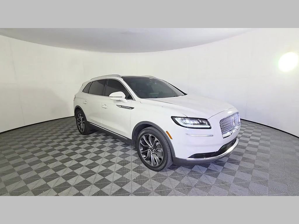 Used 2022 Lincoln Nautilus Reserve w/ Luxury Package image 33