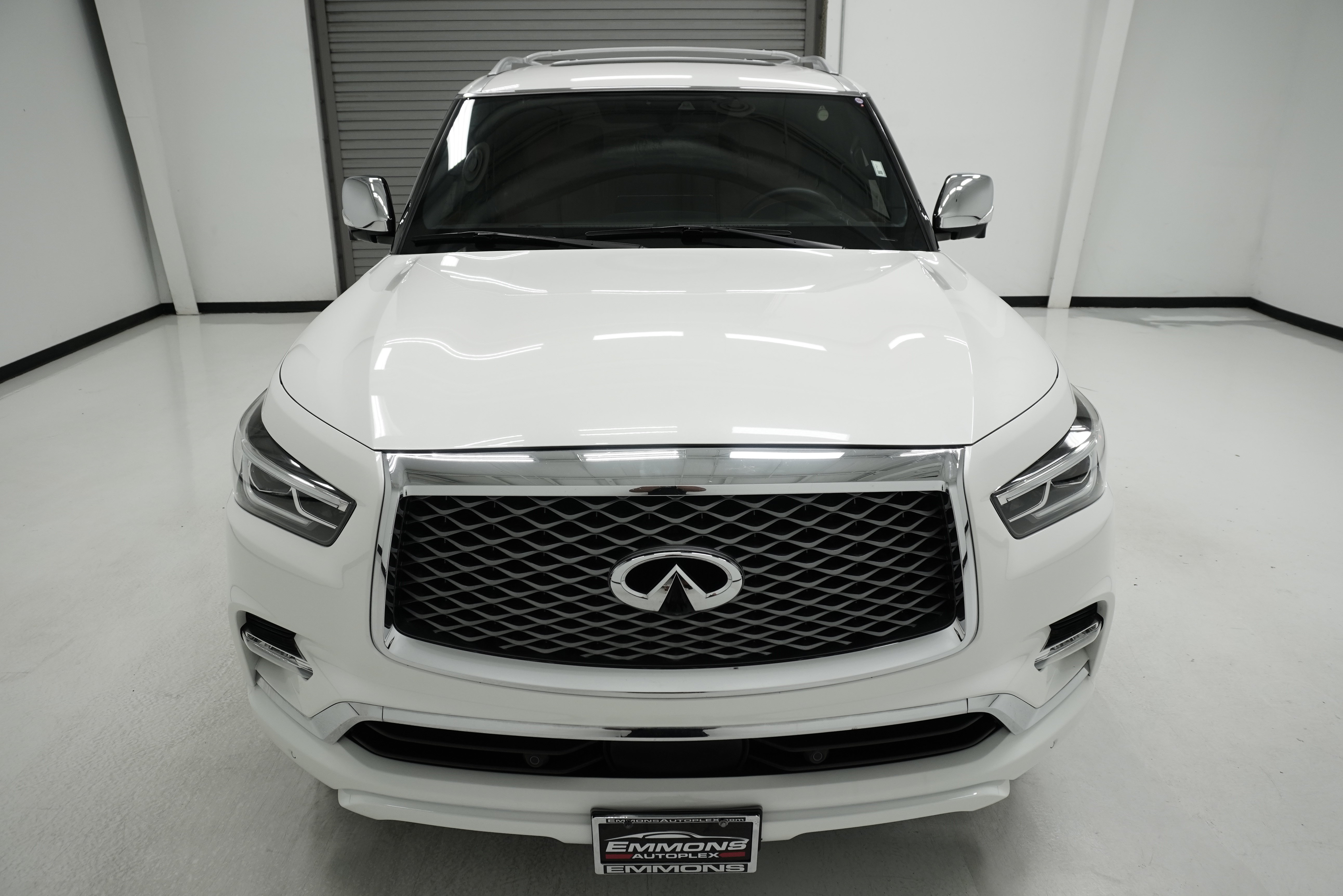 Used 2023 INFINITI QX80 Sensory w/ Cargo Package AWD/4WD image 2