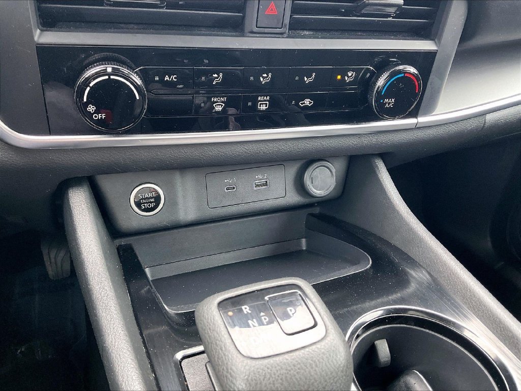 Used 2023 Nissan Rogue S AWD/4WD image 24