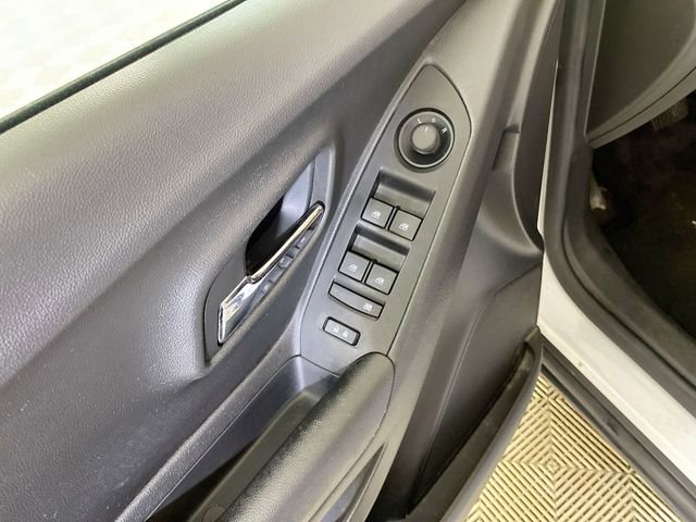 Used 2021 Chevrolet Trax LS w/ Tint and Cruise Package image 26