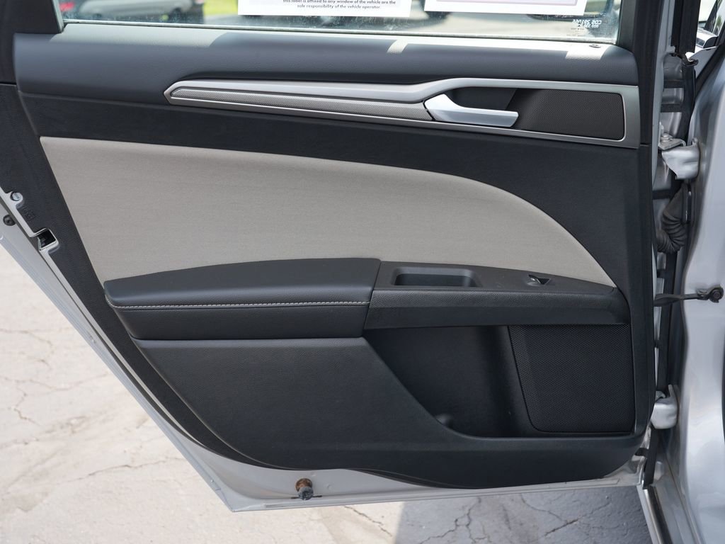 Used 2017 Ford Fusion S FWD image 19