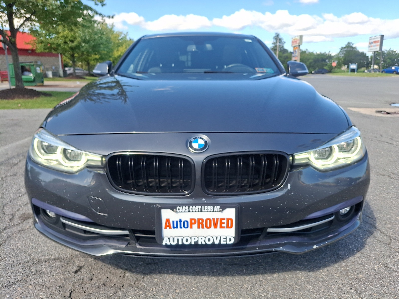 Used 2018 BMW 330i xDrive Sedan w/ Convenience Package AWD/4WD image 2