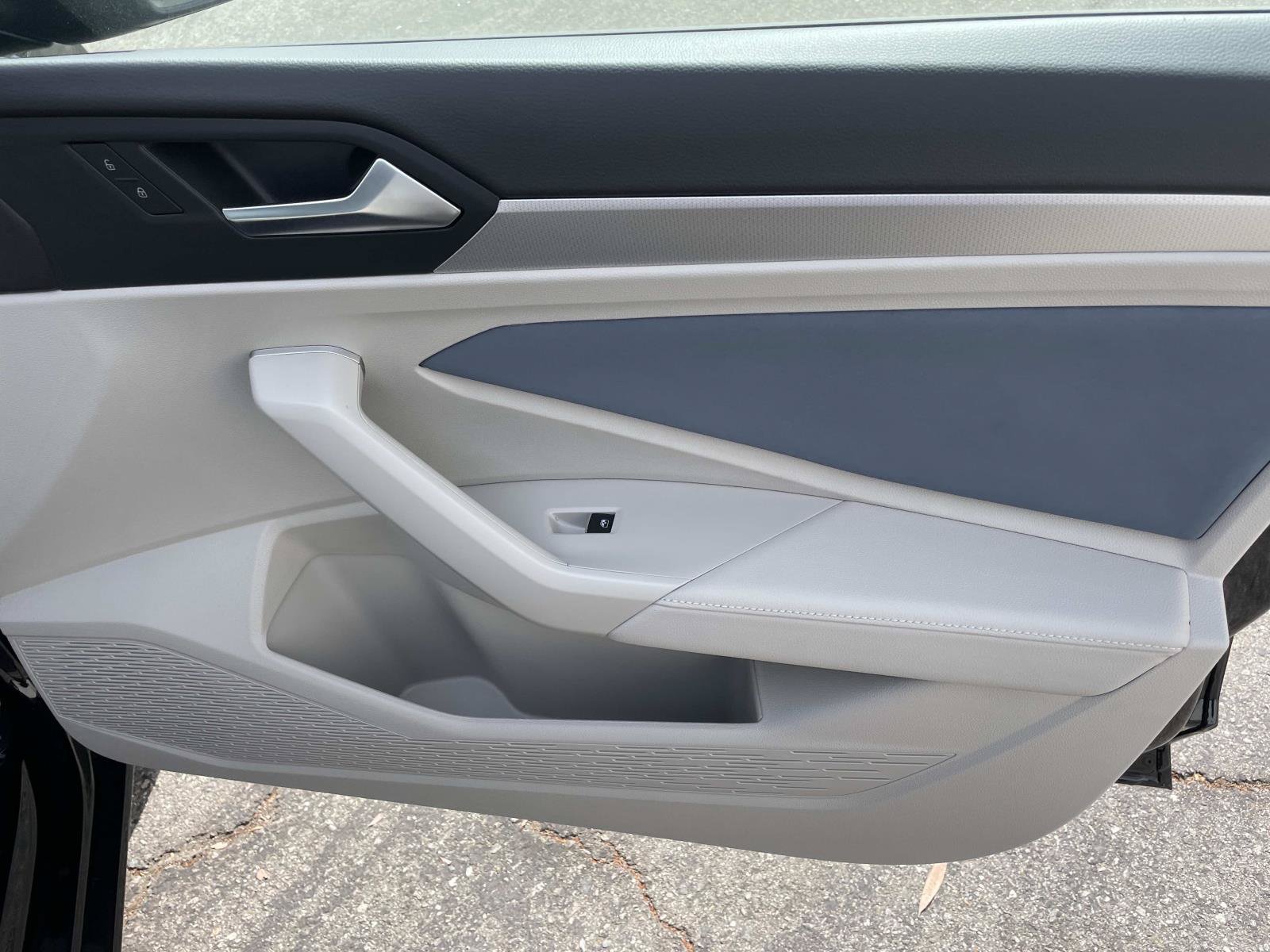 New 2026 Volkswagen Jetta SE FWD image 27
