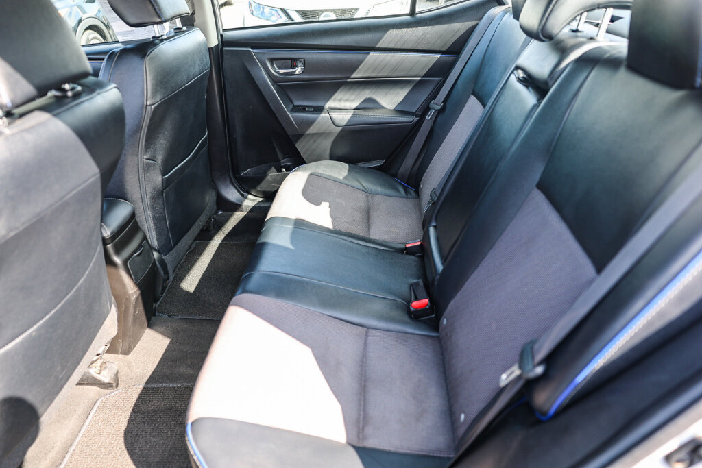 Used 2017 Toyota Corolla SE w/ Protection Package FWD image 6