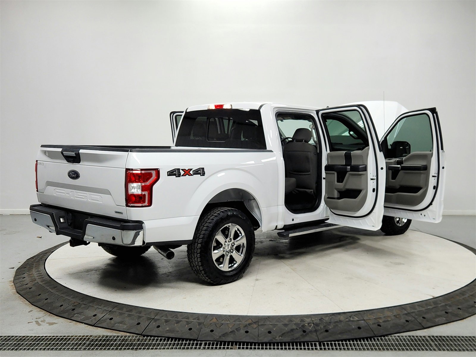 Used 2019 Ford F150 XLT w/ Equipment Group 302A Luxury image 15