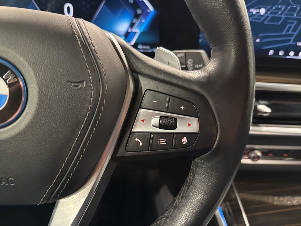 Used 2025 BMW X5 xDrive50e image 24