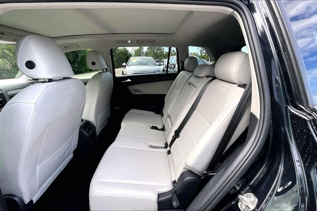 Certified 2021 Volkswagen Tiguan SEL FWD image 17