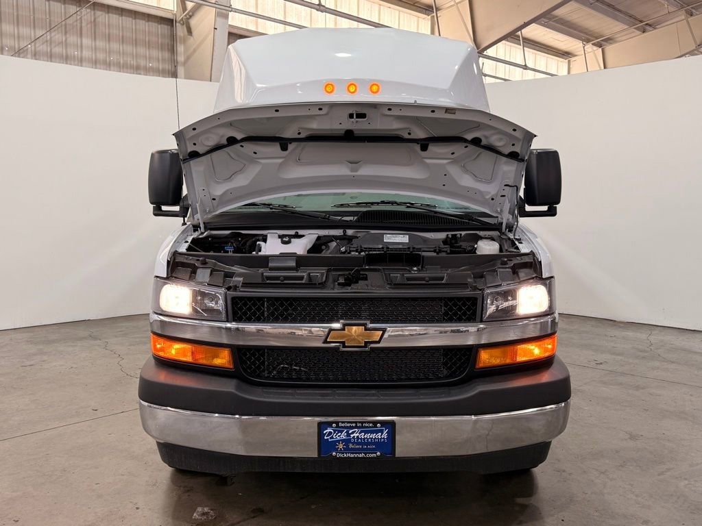 New 2025 Chevrolet Express 3500 w/ Power Convenience Package image 5