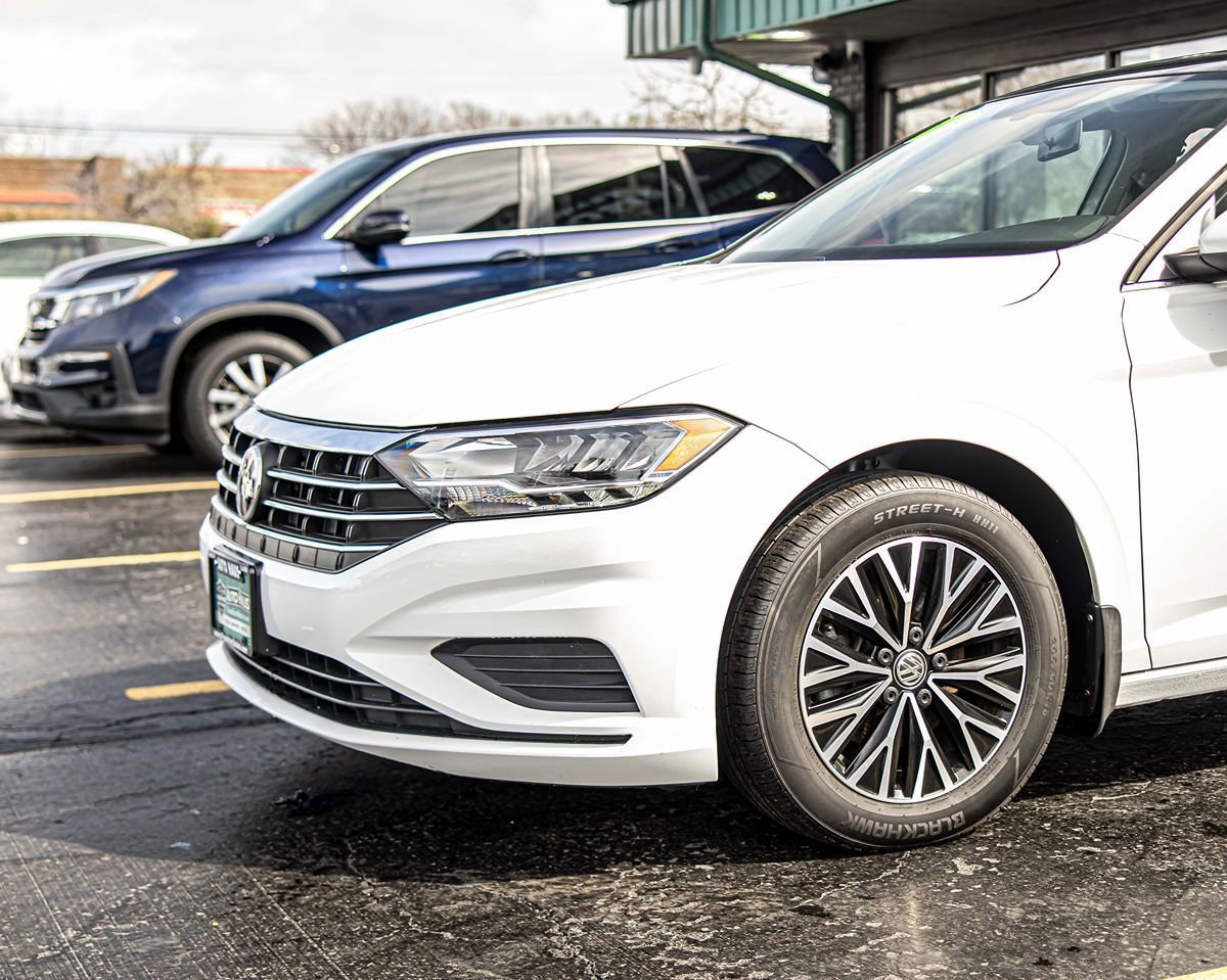 Used 2019 Volkswagen Jetta SE image 4