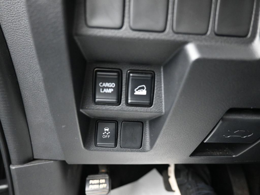 Used 2023 Nissan Frontier SV image 20