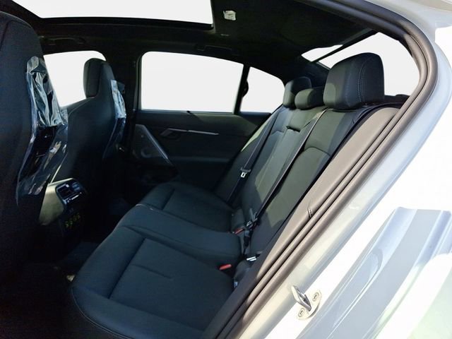 New 2026 BMW M5 w/ Executive Package image 9