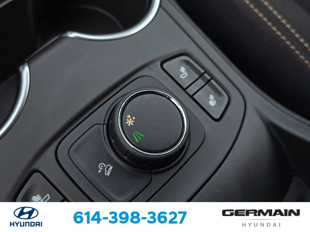 Used 2018 GMC Terrain SLE w/ Driver Convenience Package FWD image 33