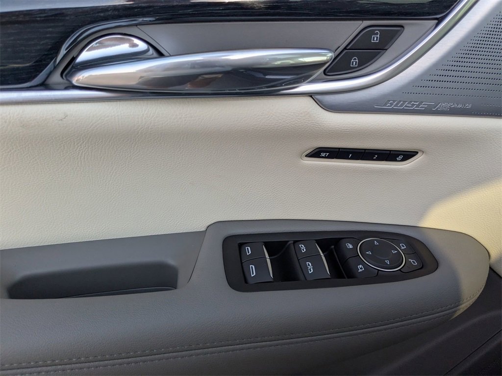 New 2025 Cadillac XT6 Premium Luxury w/ Technology Package image 11