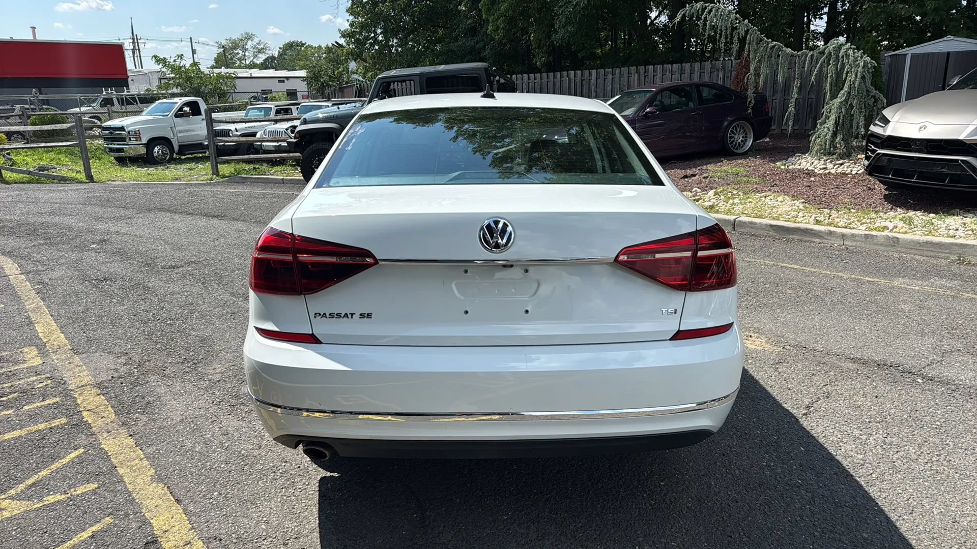 Used 2018 Volkswagen Passat 2.0T SE FWD image 6