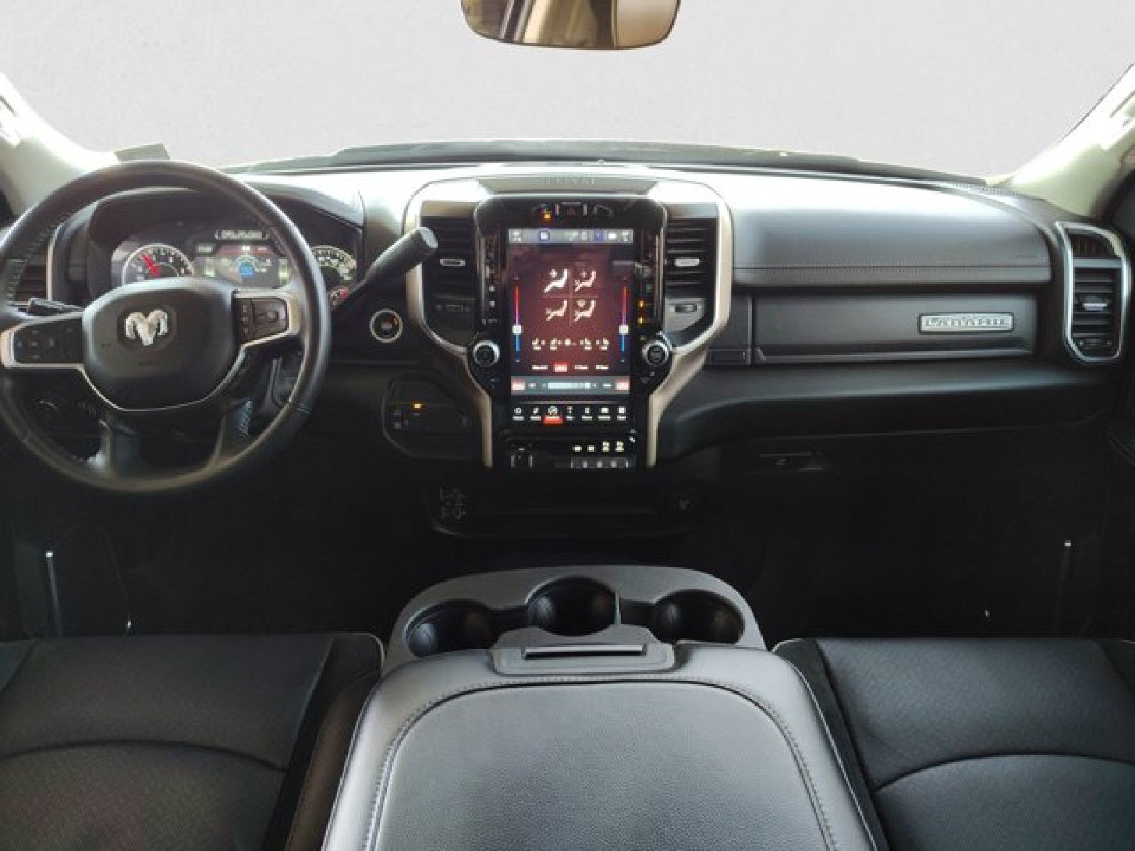 Used 2024 RAM 2500 Laramie w/ Safety Group AWD/4WD image 13