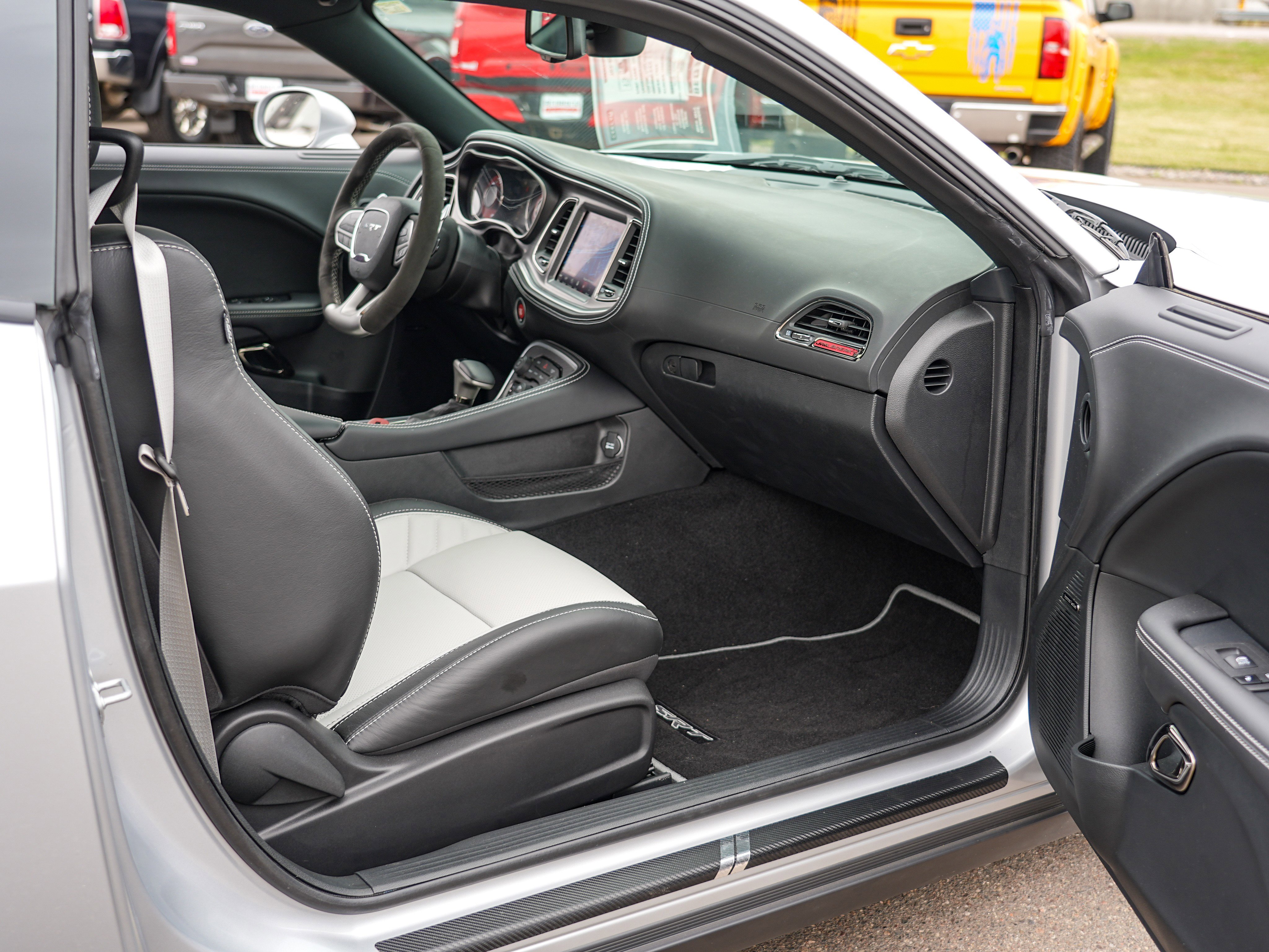 Used 2023 Dodge Challenger SRT Hellcat RWD image 15