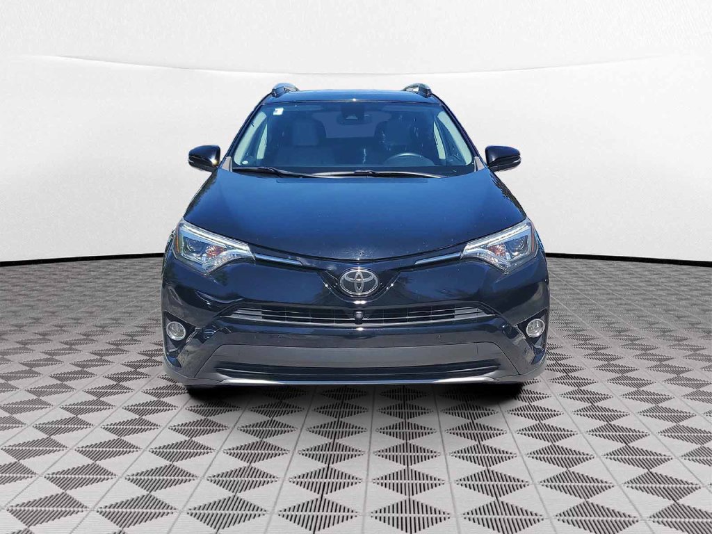 Used 2017 Toyota RAV4 Limited w/ Advanced Technology Package FWD image 2