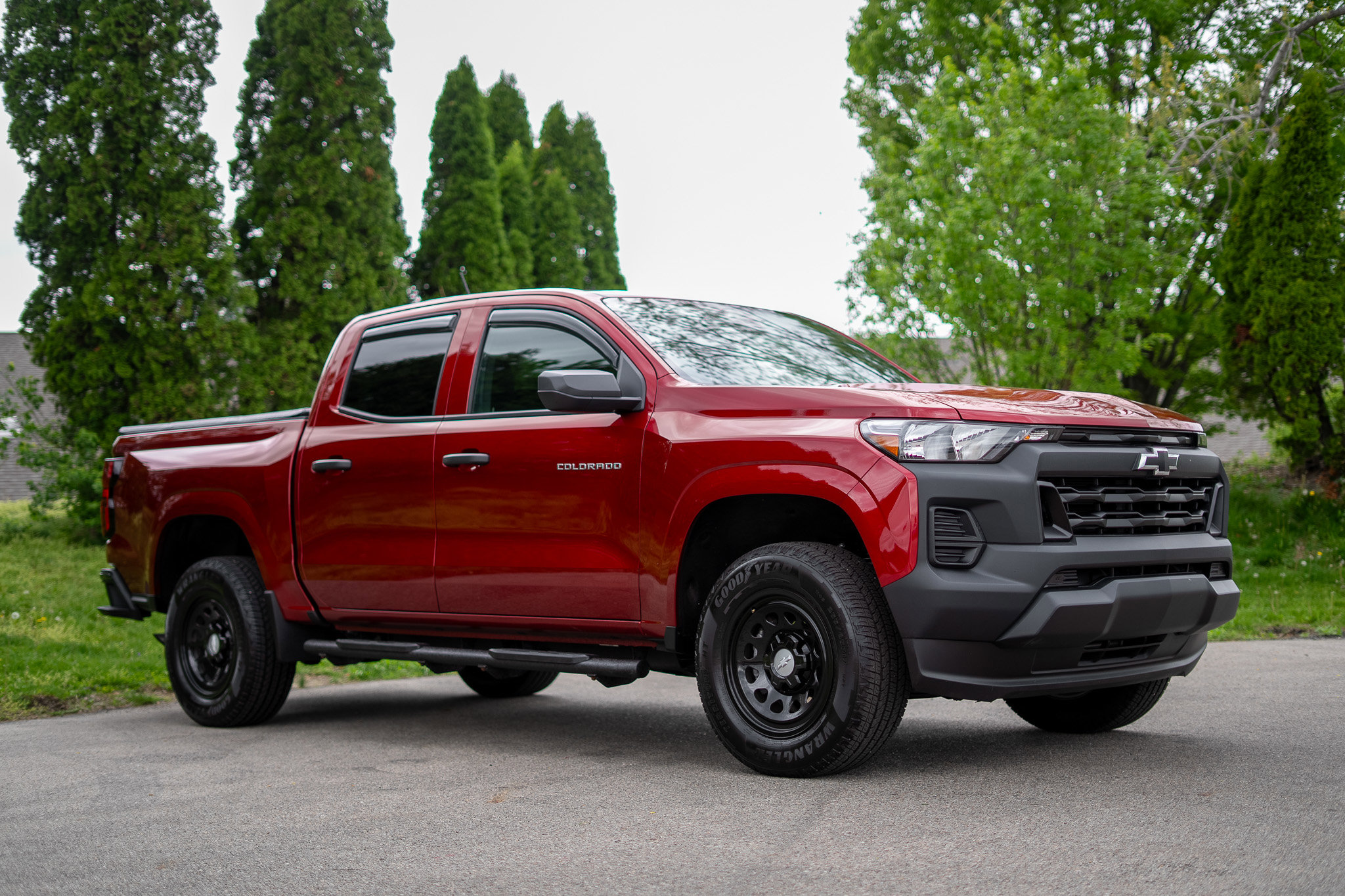 Used 2025 Chevrolet Colorado W/T w/ Advanced Trailering Package image 3