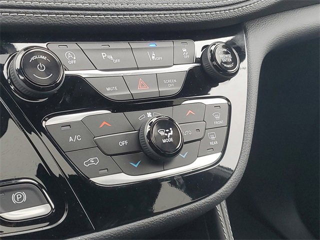 New 2026 Chrysler Pacifica Limited w/ Trailer Tow Group image 29