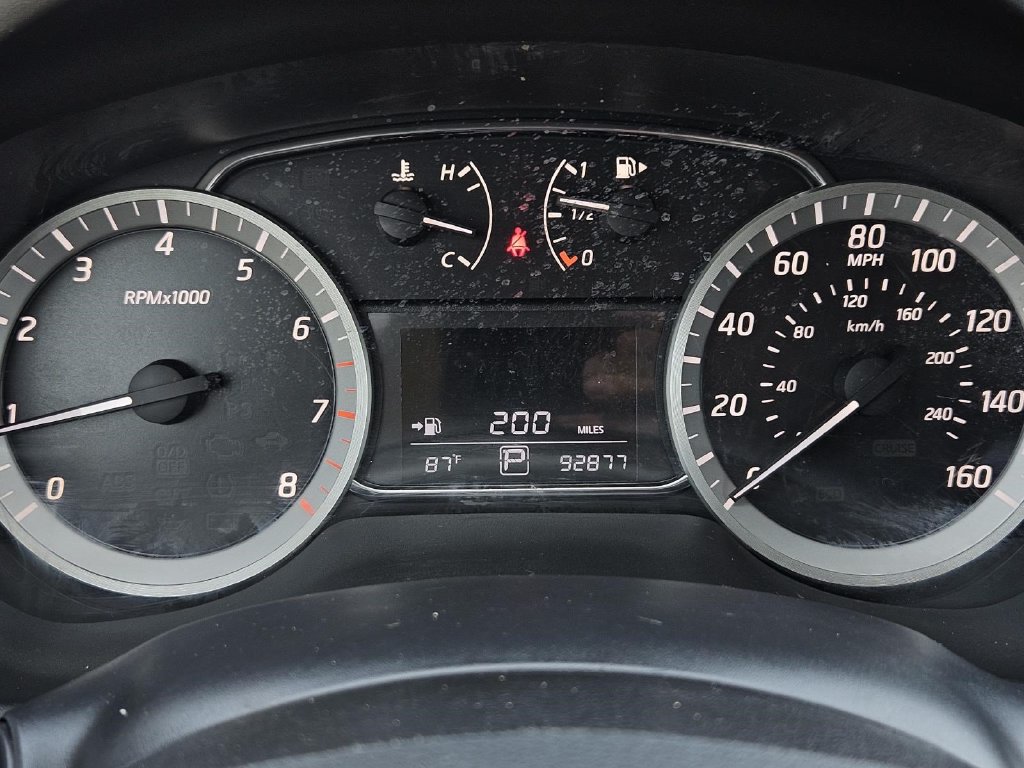 Used 2015 Nissan Sentra SR w/ SR Premium Package FWD image 29