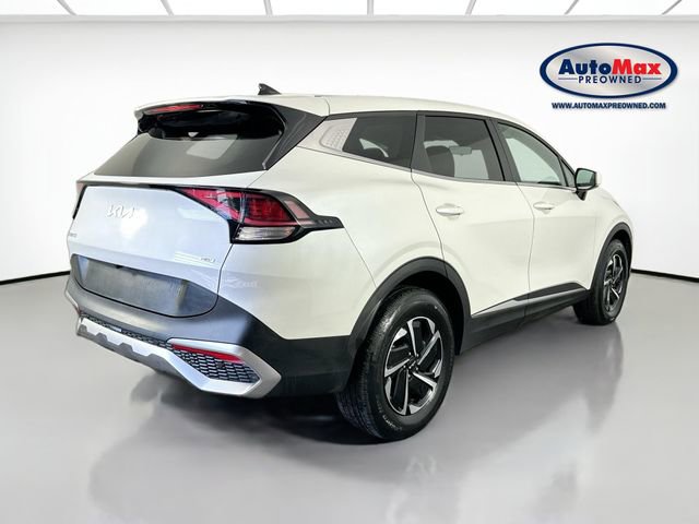 Used 2023 Kia Sportage LX image 2