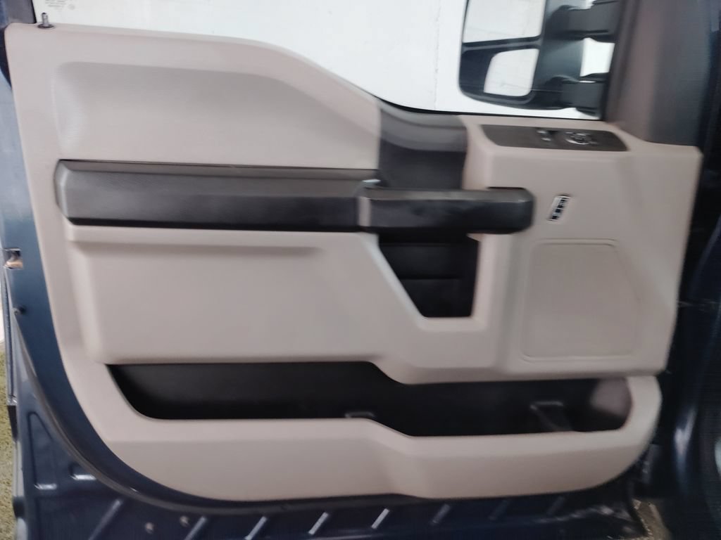 Used 2017 Ford F250 XL w/ Power Equipment Group RWD image 21