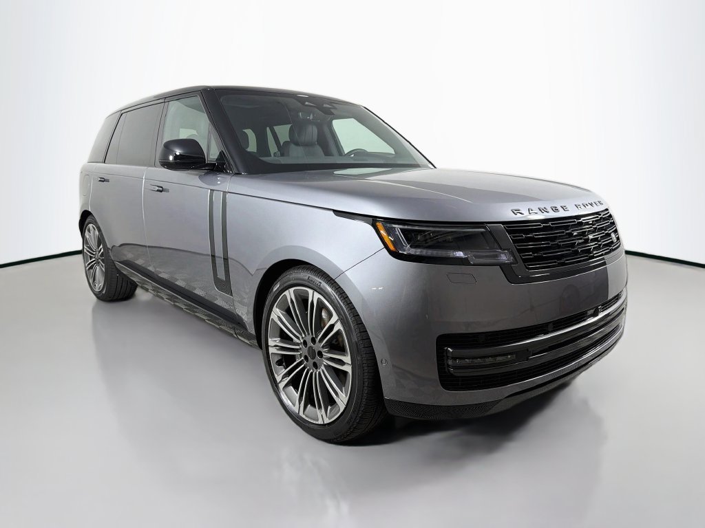 New 2026 Land Rover Range Rover Long Wheelbase SE AWD/4WD image 3