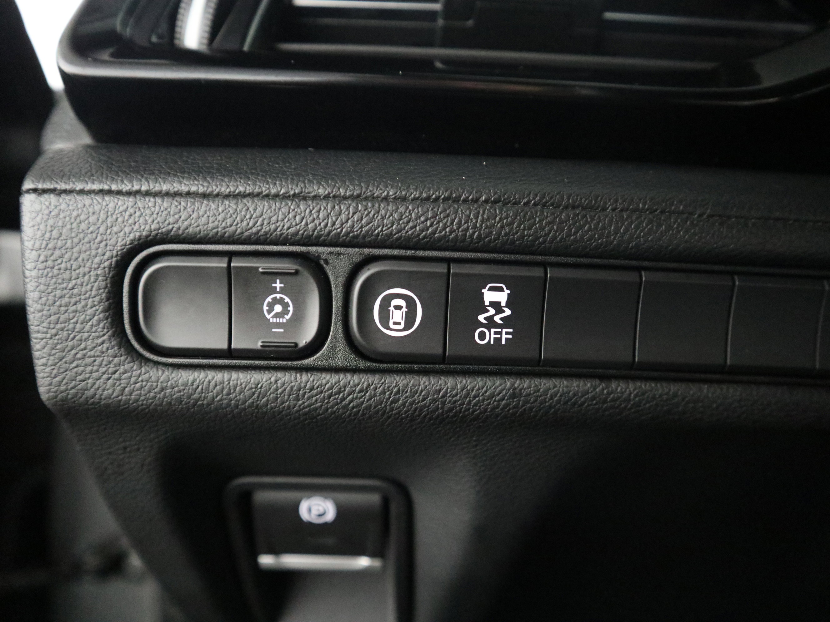 Used 2022 Acura MDX SH-AWD image 30