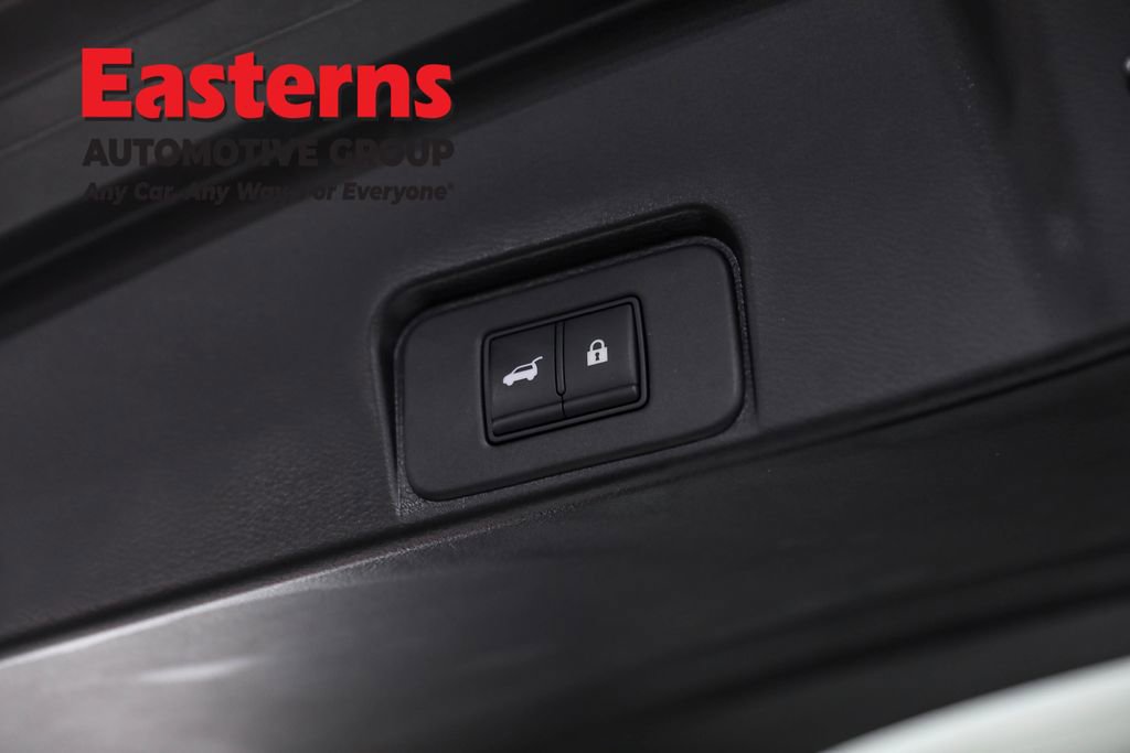 Used 2021 Nissan Rogue SV w/ Premium Package image 25