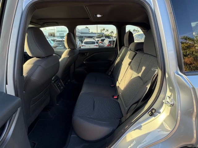 Certified 2025 Subaru Forester Premium AWD/4WD image 14