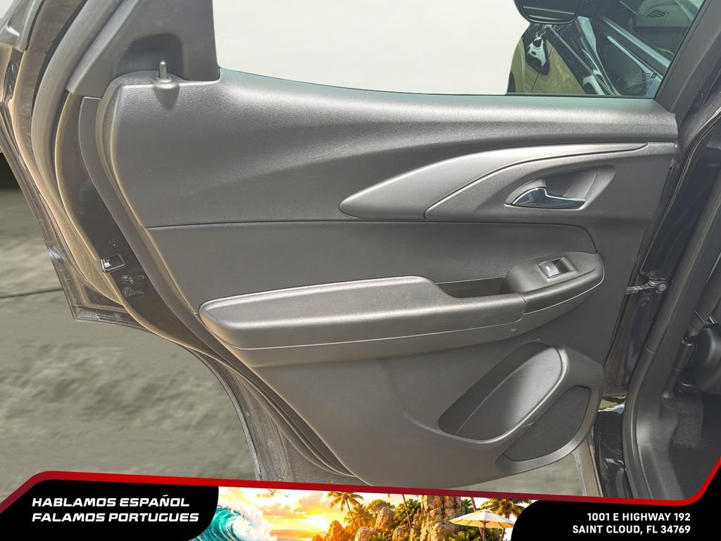 Used 2023 Chevrolet TrailBlazer LS FWD image 24
