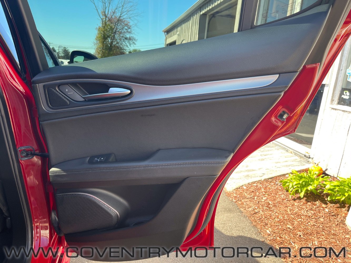 Used 2022 Alfa Romeo Stelvio Veloce image 35