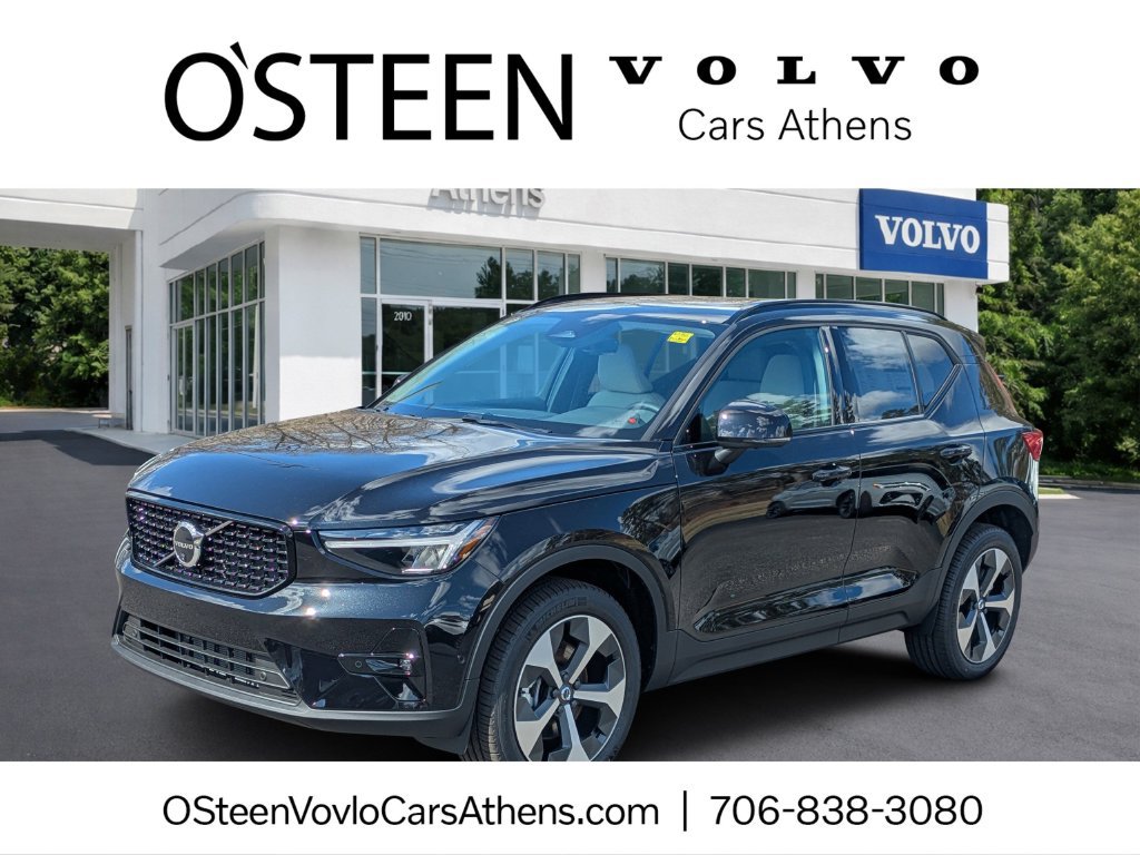 New 2026 Volvo XC40 B5 Plus w/ Protection Package Premier