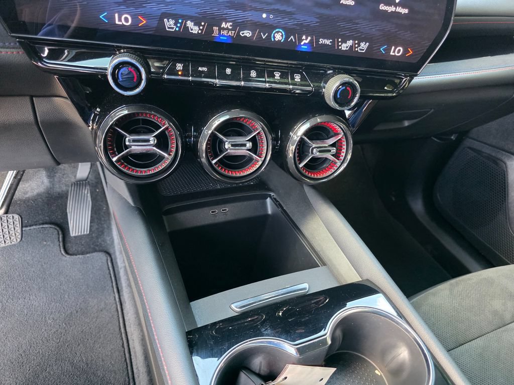 Certified 2024 Chevrolet Blazer EV RS AWD/4WD image 17