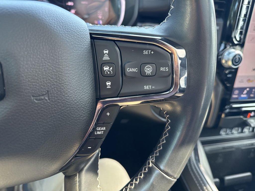 Used 2025 RAM 1500 Limited AWD/4WD image 19