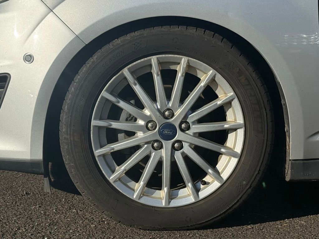 Used 2013 Ford C-MAX SEL image 9