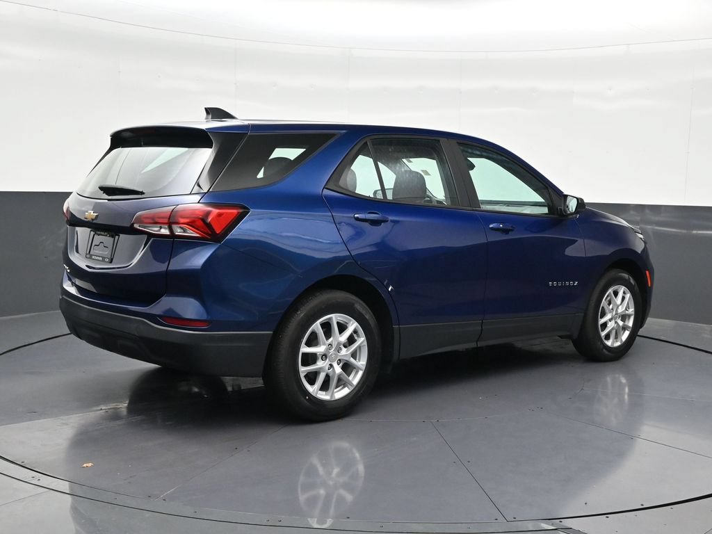 Used 2023 Chevrolet Equinox LS FWD image 5
