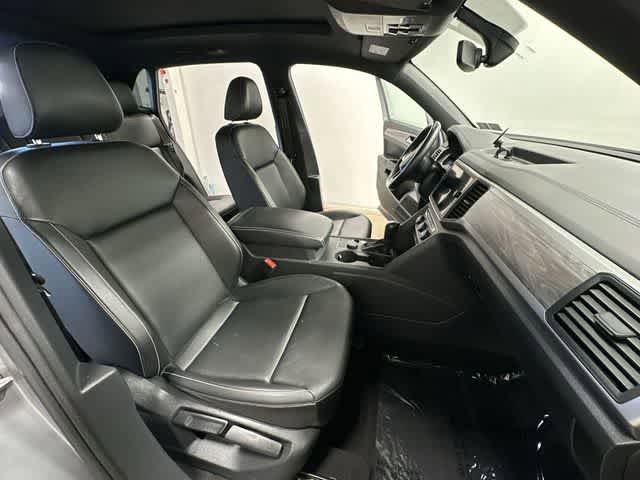 Used 2020 Volkswagen Atlas Cross Sport SE AWD/4WD image 23
