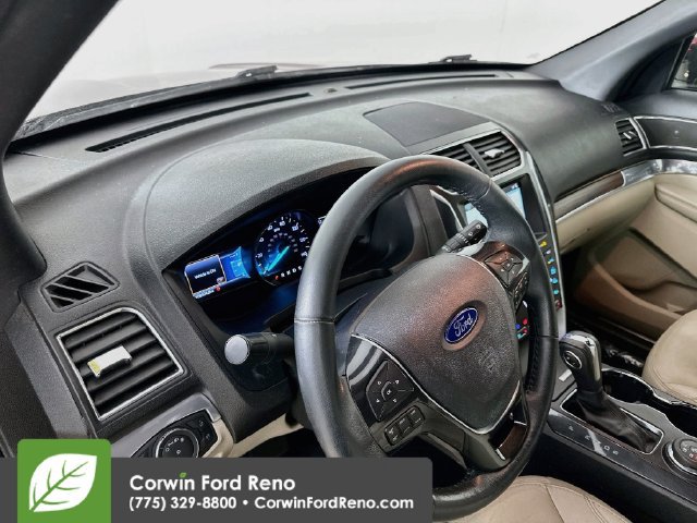 Used 2019 Ford Explorer Limited w/ Class III Trailer Tow Package AWD/4WD image 11