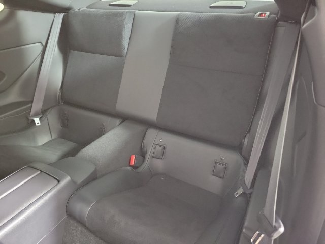 Used 2025 Toyota GR86 Premium RWD image 18