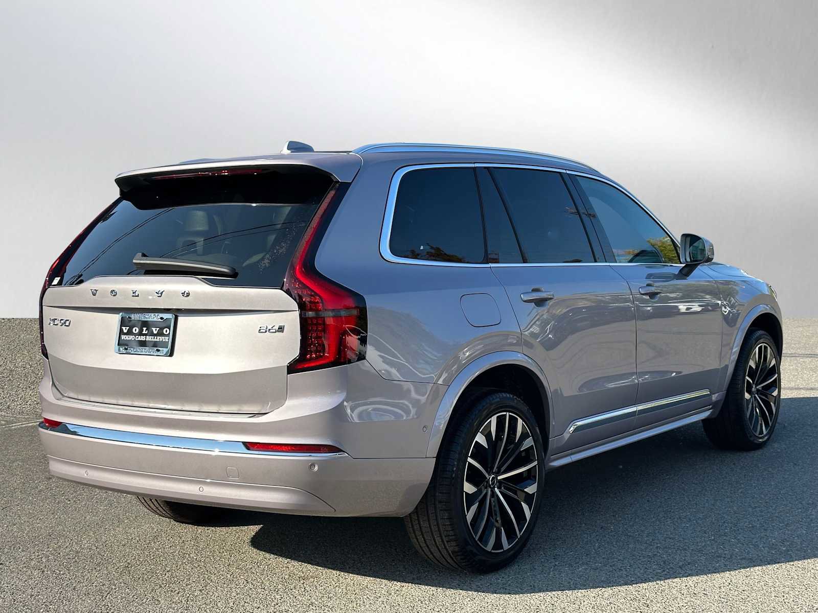 New 2026 Volvo XC90 B6 Plus w/ Protection Package Premier image 3