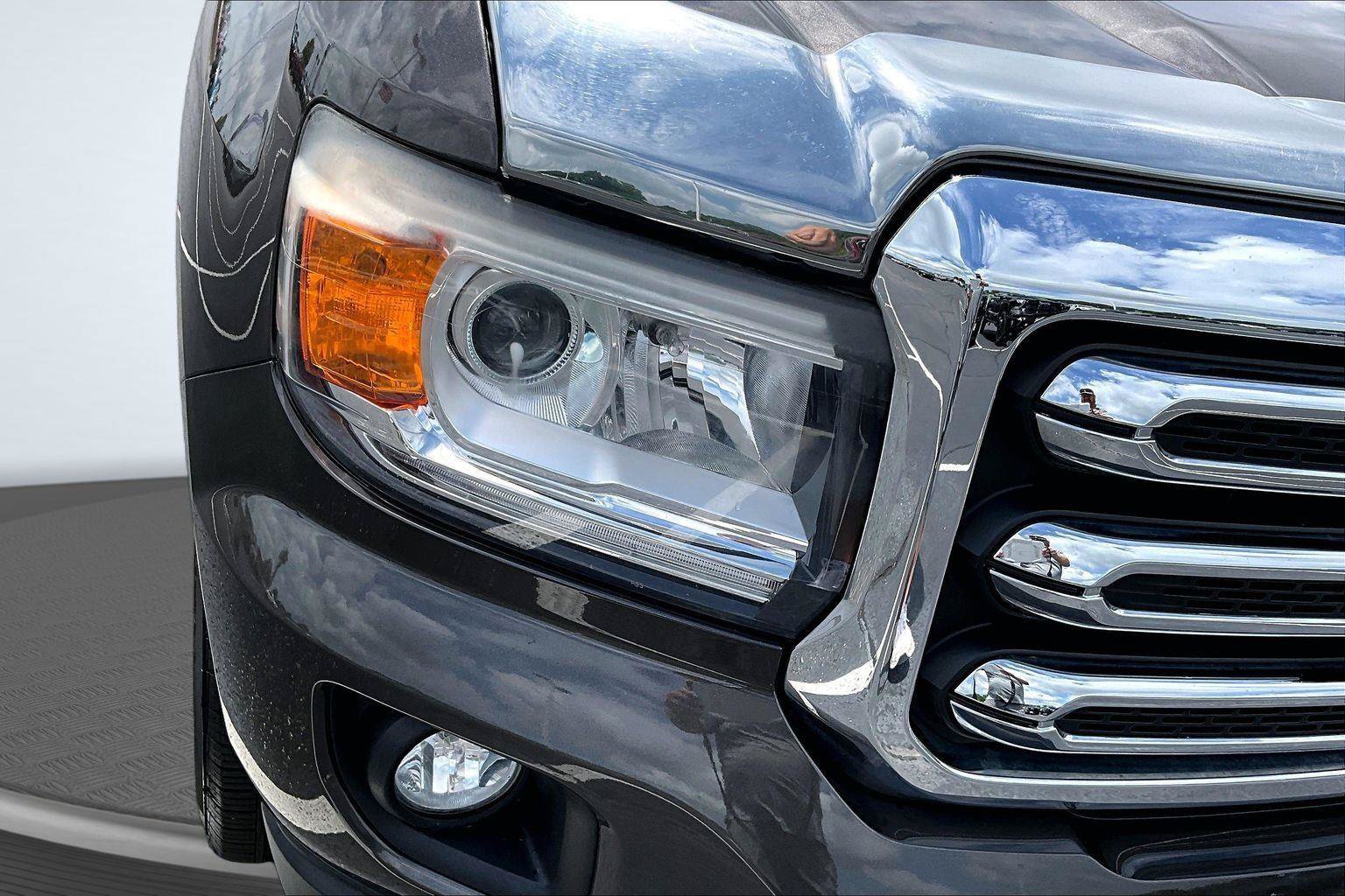 Used 2019 GMC Canyon SLT w/ Driver Alert Package AWD/4WD image 29