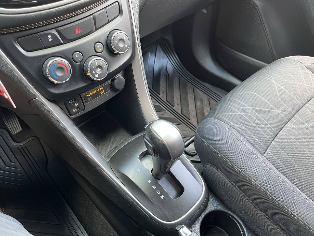 Used 2020 Chevrolet Trax LT w/ LPO, Protection Package AWD/4WD image 19