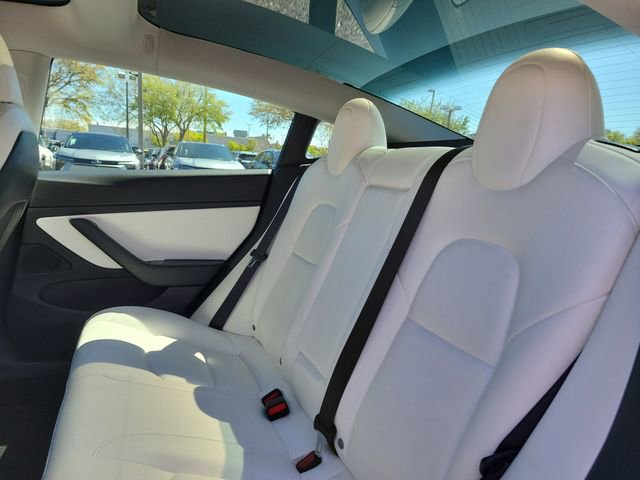 Used 2020 Tesla Model 3 Performance image 8