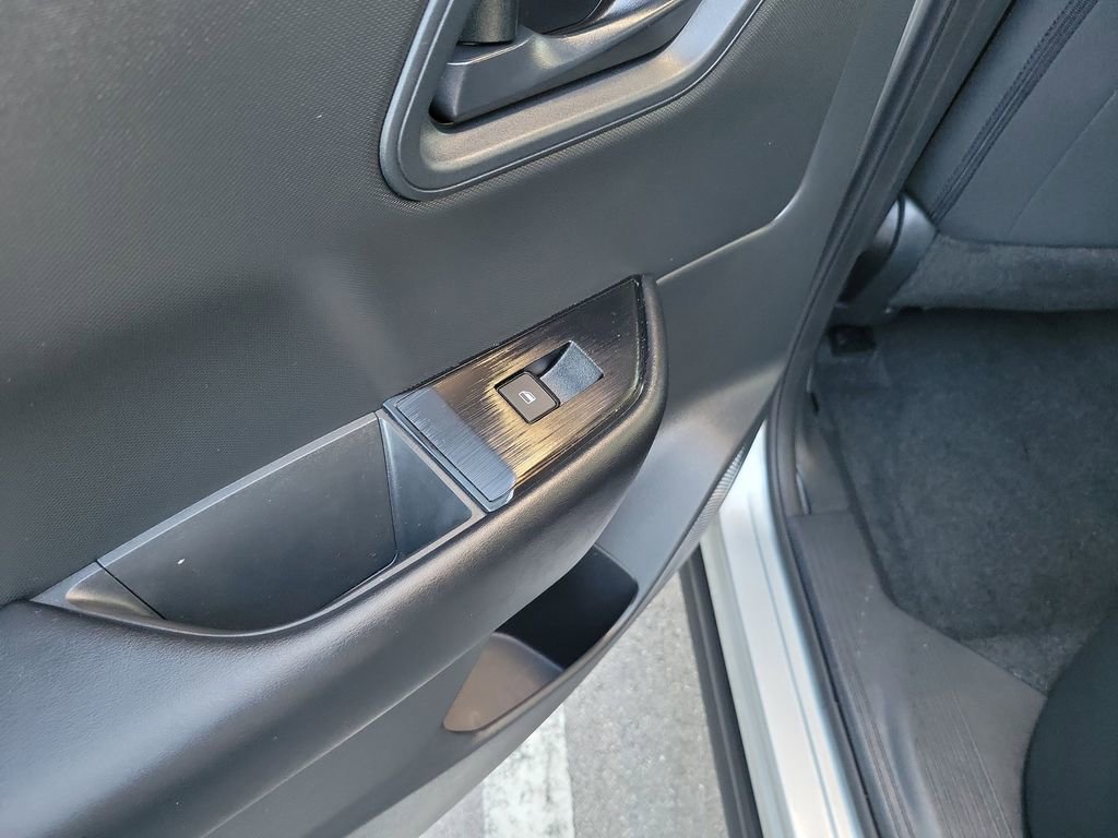 Certified 2025 Nissan Rogue S image 12