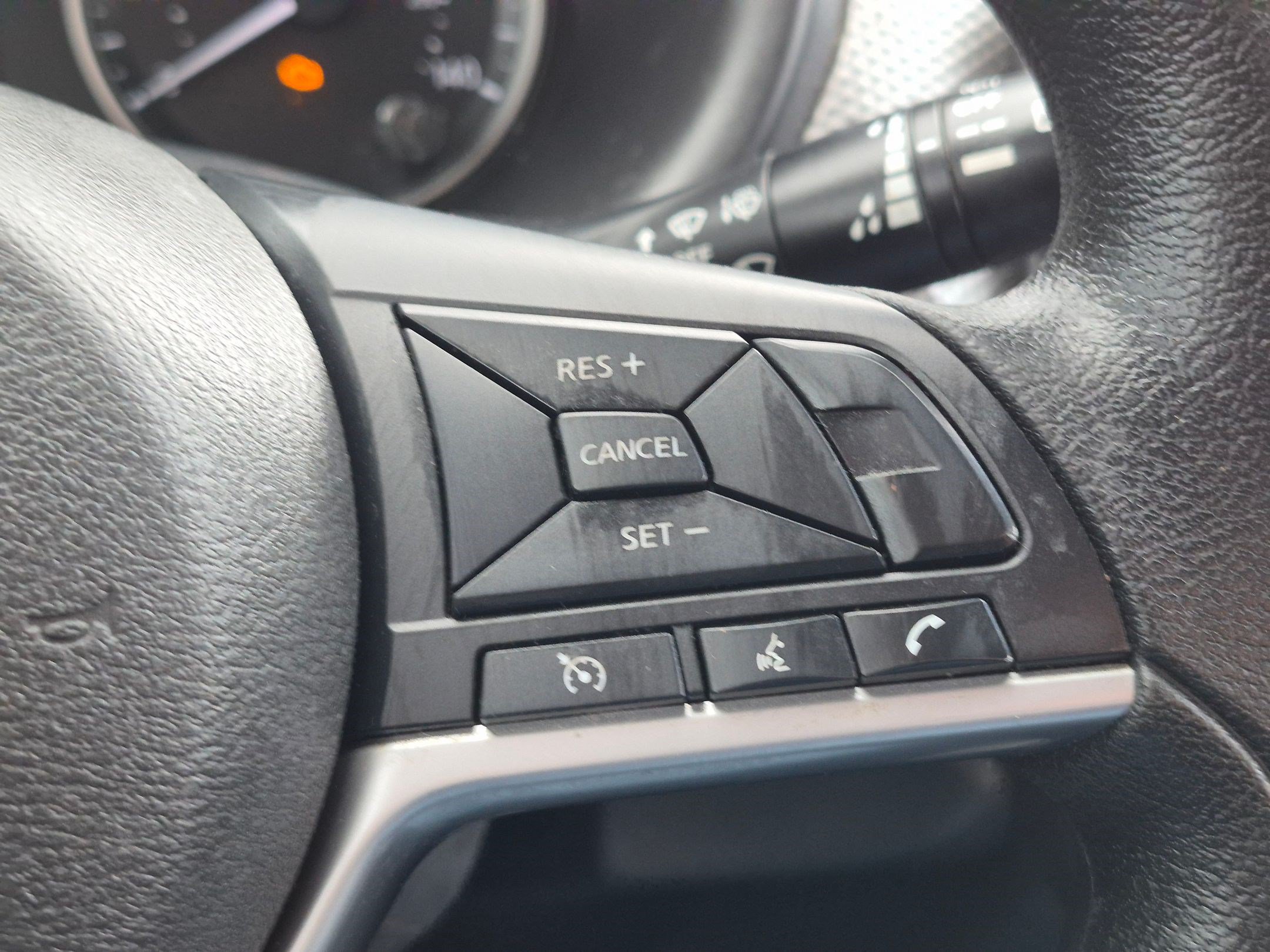 Used 2019 Nissan Kicks SV FWD image 19