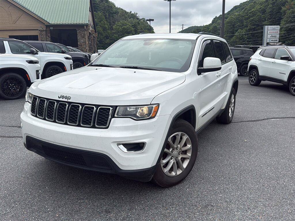 Certified 2021 Jeep Grand Cherokee Laredo AWD/4WD image 2
