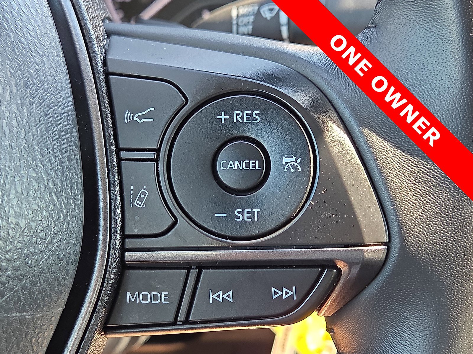 Used 2024 Toyota Camry SE image 21